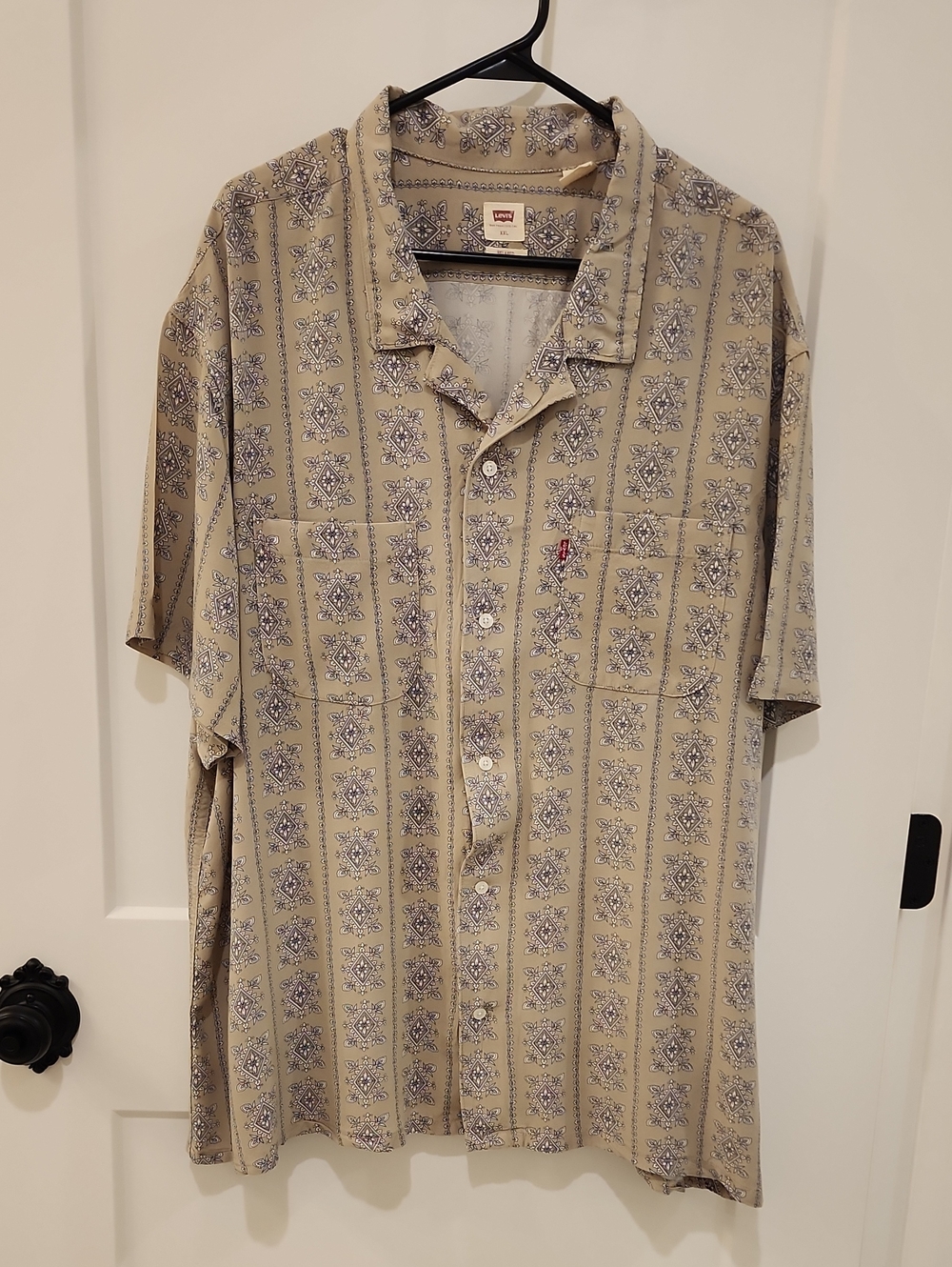 Levi's Beige Short-Sleeve Button-Down with Blue Print